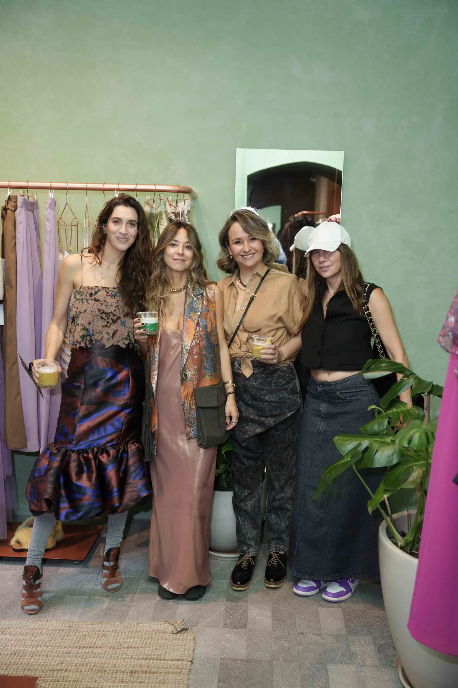 080923SANDRAWEILBOUTIQUE21.jpg