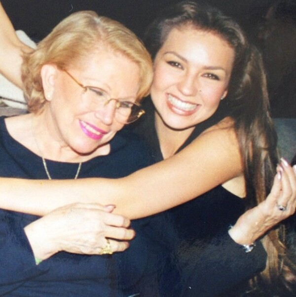 Thalía con su mamá, Yolanda Miranda, quien falleció en 2011.