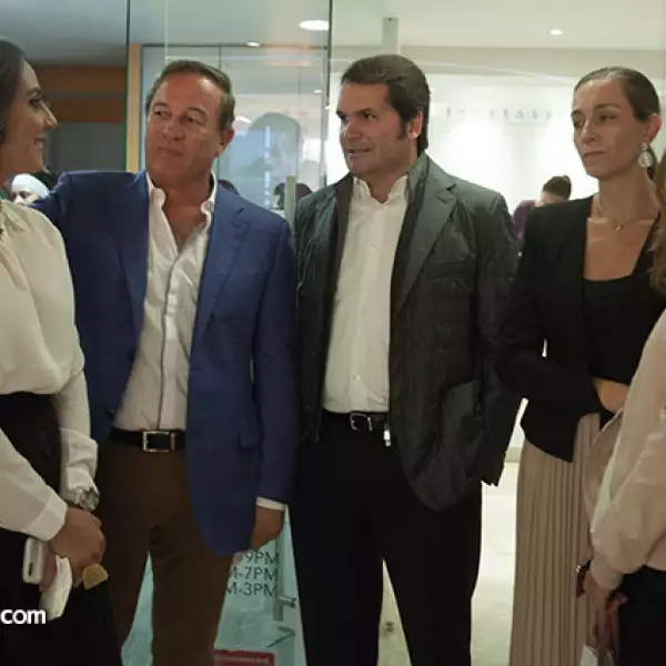 Luz María de Tricio, José Antonio Tricio, Javier Dannafyne, Yosune Araujo y Lucía Gómez