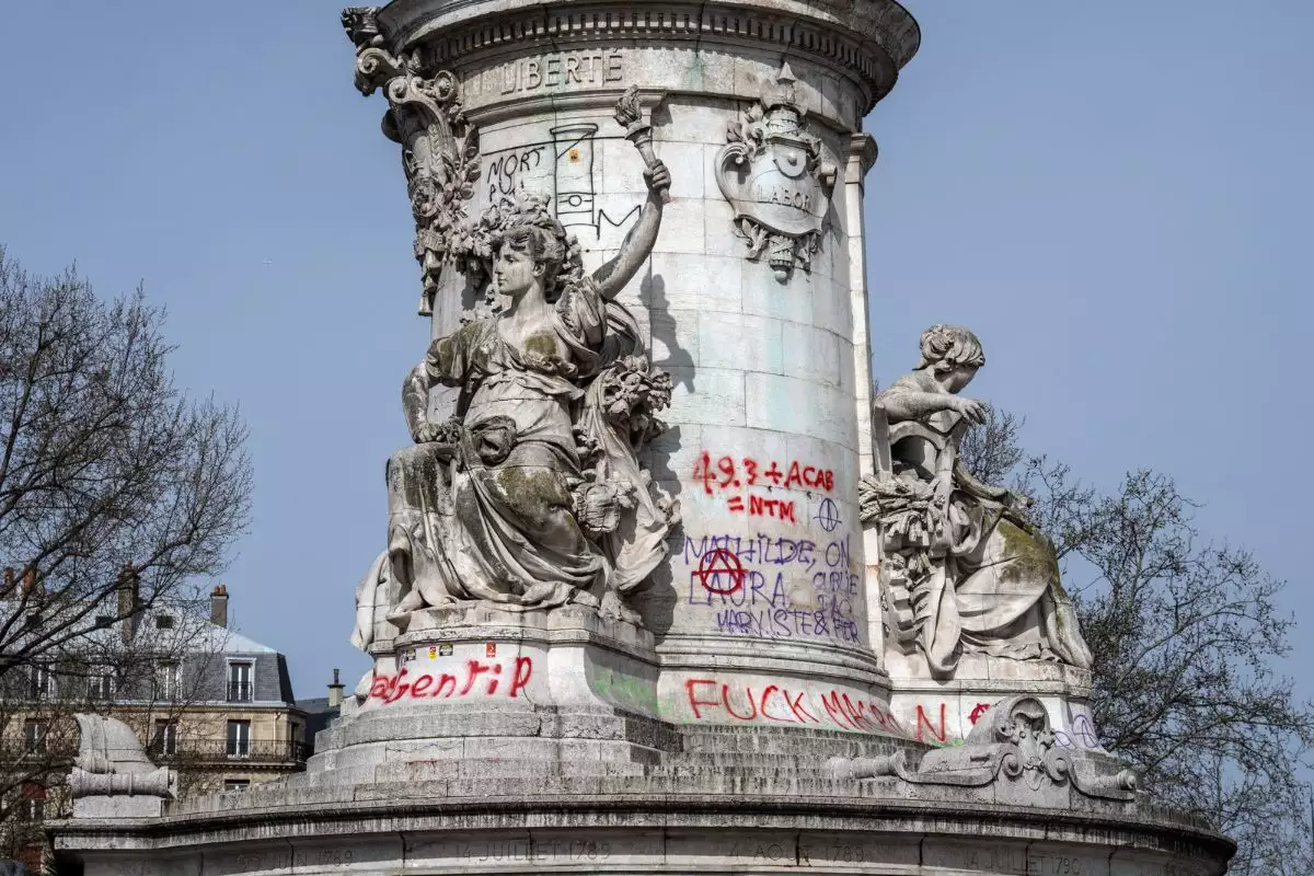 Así se ve París en la vida real en la primavera de 2023
