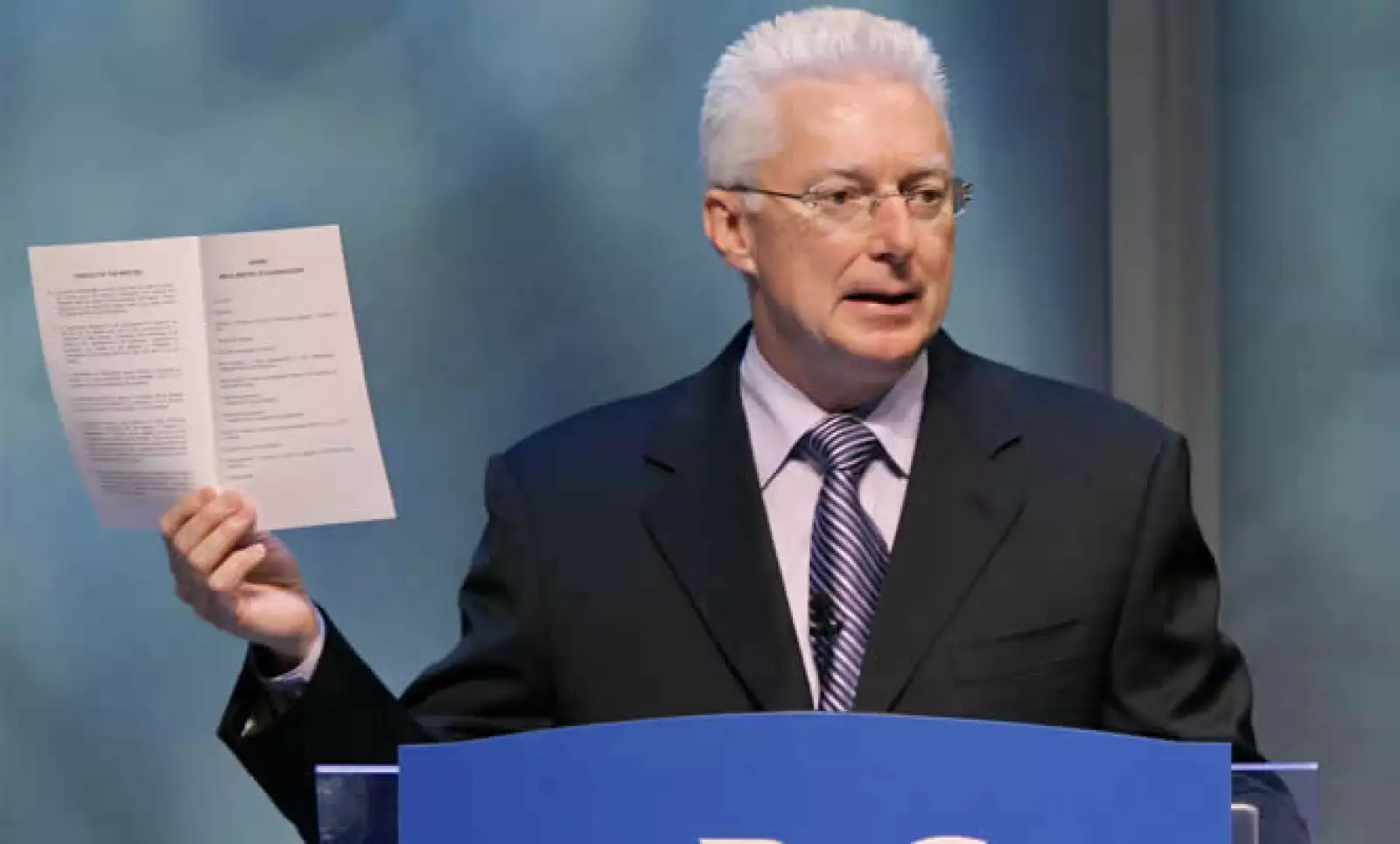 Procter & Gamble pierde a su legendario CEO Alan Lafley; quien fuera llamada un ‘revolucionario’ cedió el mando de la compañía a Bob McDonald en junio pero esta semana anunció que en enero dejará la empresa.