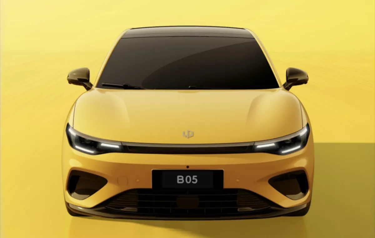 GM importa, Ford aprende y Stellantis se casa con una marca china: así va la batalla por los eléctricos