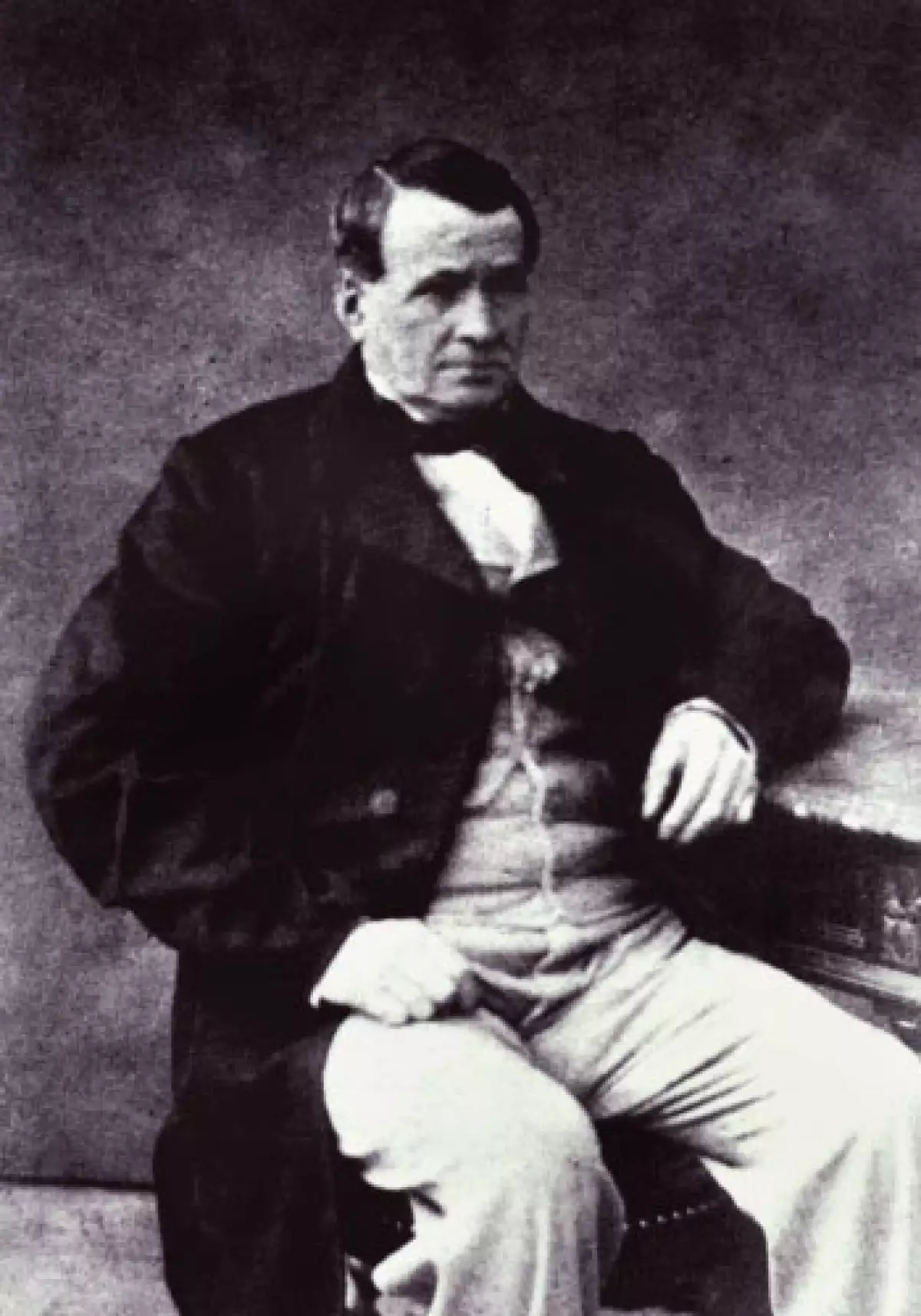 Foto de Thierry Hermès, fundador de la casa de moda Hermès.