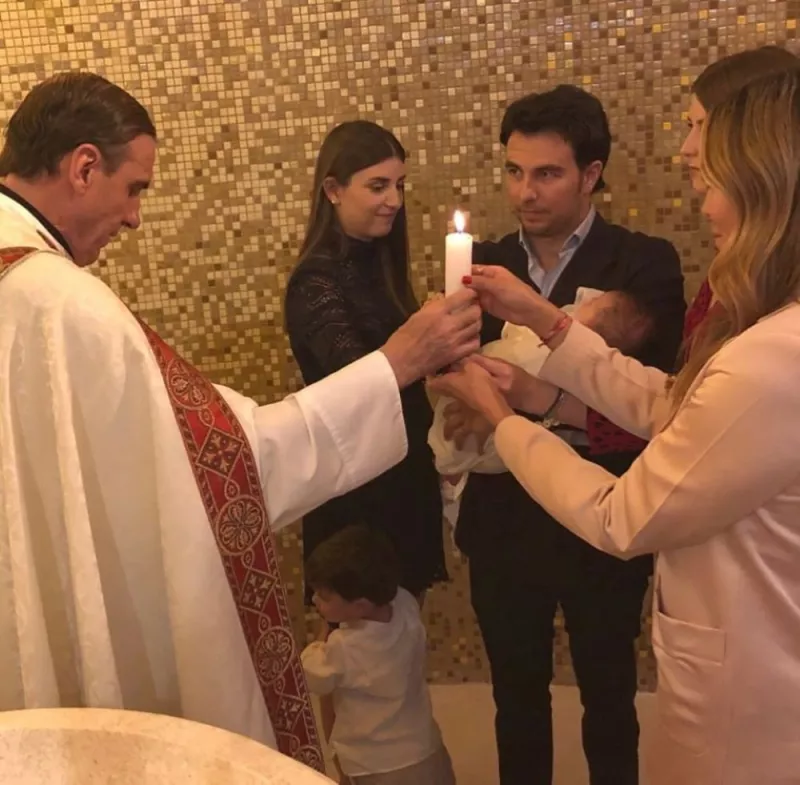 Bautizo hija de Checo Pérez 1.jpg