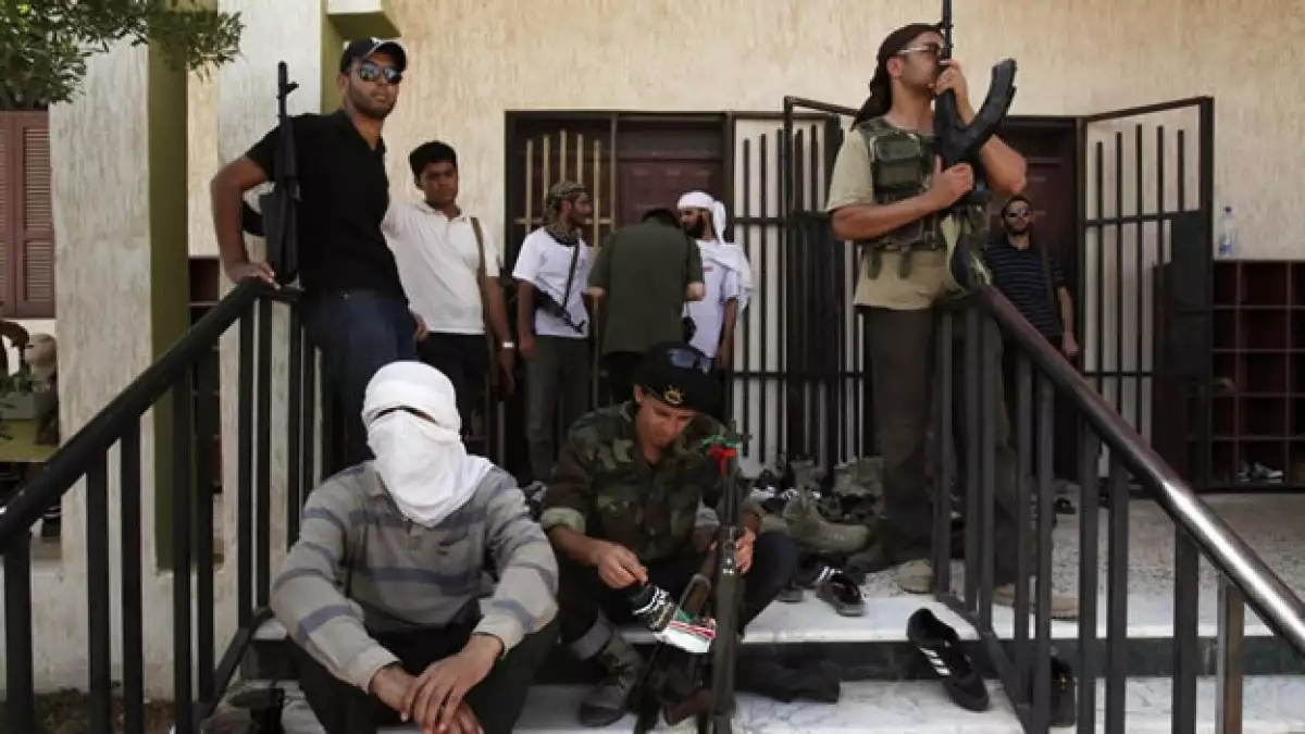 rebeldes libios esperan durante negociaciones