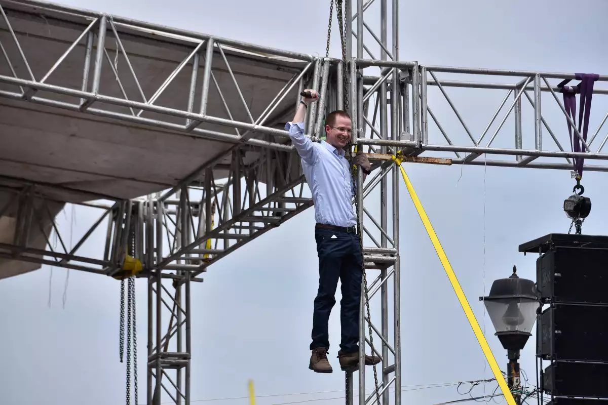Ricardo Anaya cerró su precampaña con un mitin en Veracruz