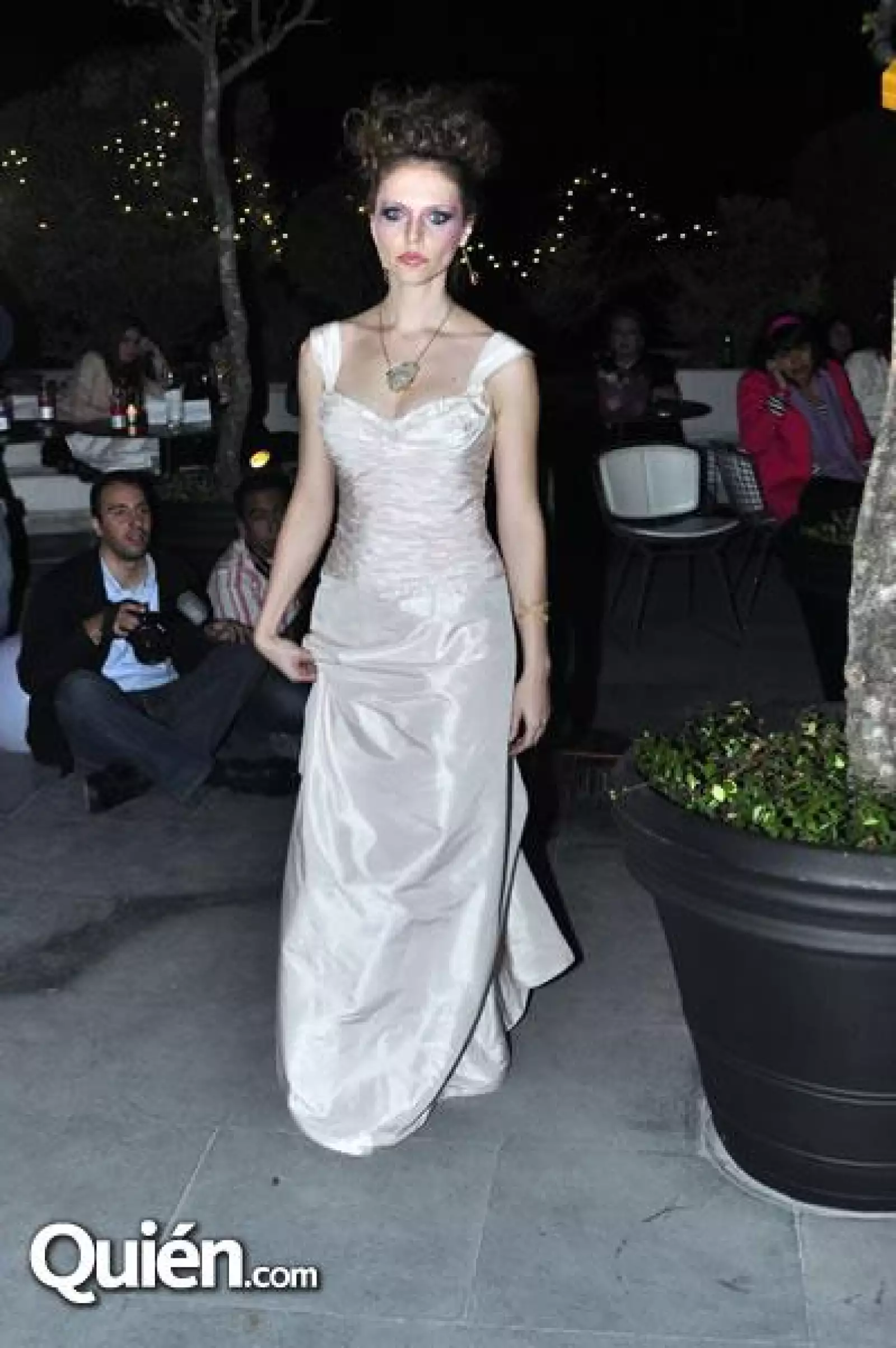 Pasarela a Beneficio de la Cruz Rosa