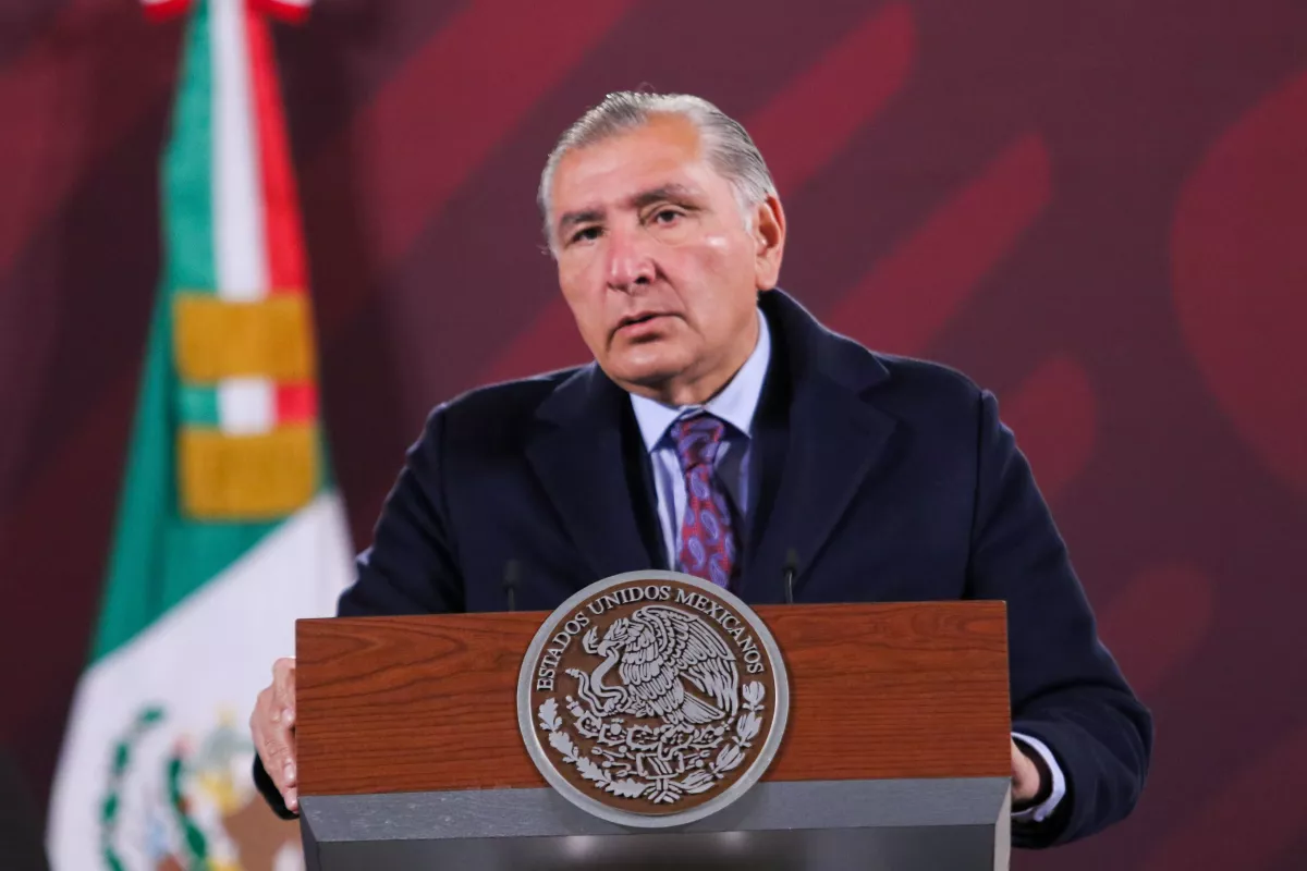 Adán Augusto López, secretario de Gobernación, habló sobre el caso de la ministra Yasmín Esquivel, y señaló que la SEP no tiene capacidad de resolver en el caso del supuesto plagio de la tesis de la ministra 