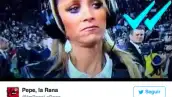 La conductora de deportes fue ignorada por jugadores en la edición 50 del Super Bowl, cuestión que originó varios memes.