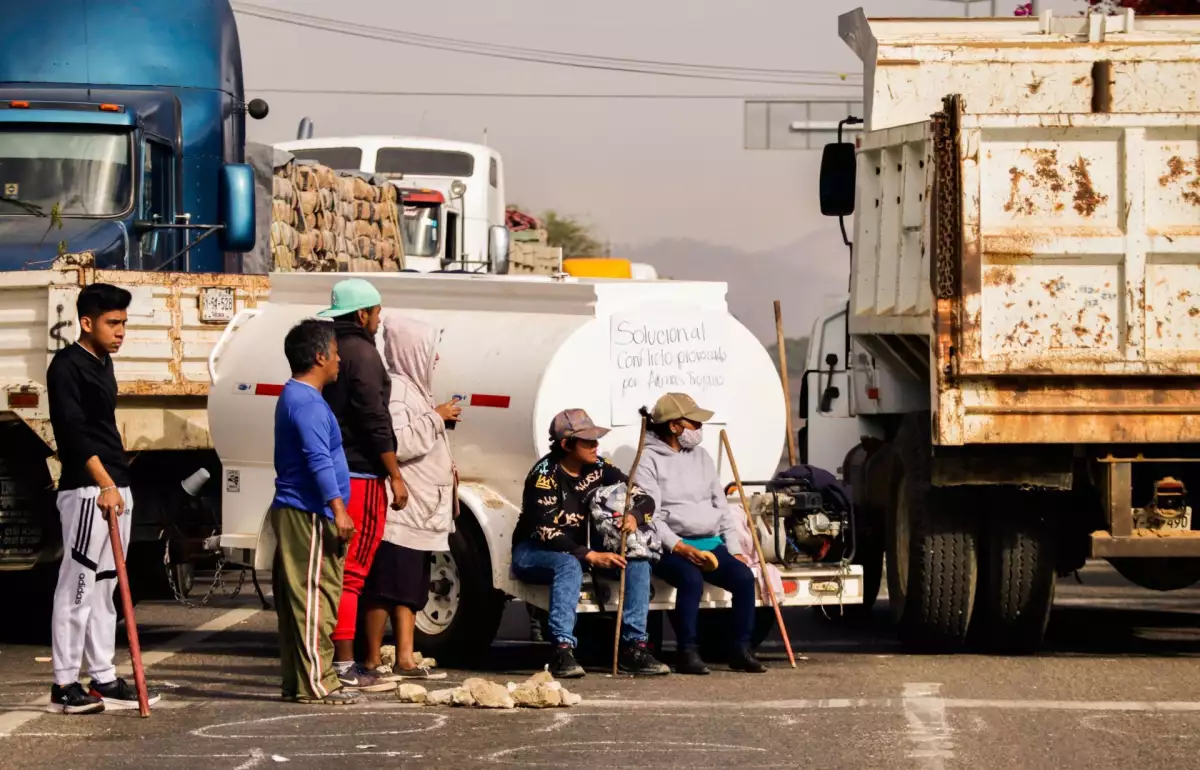 Bloqueo Carretera en Oaxaca-3