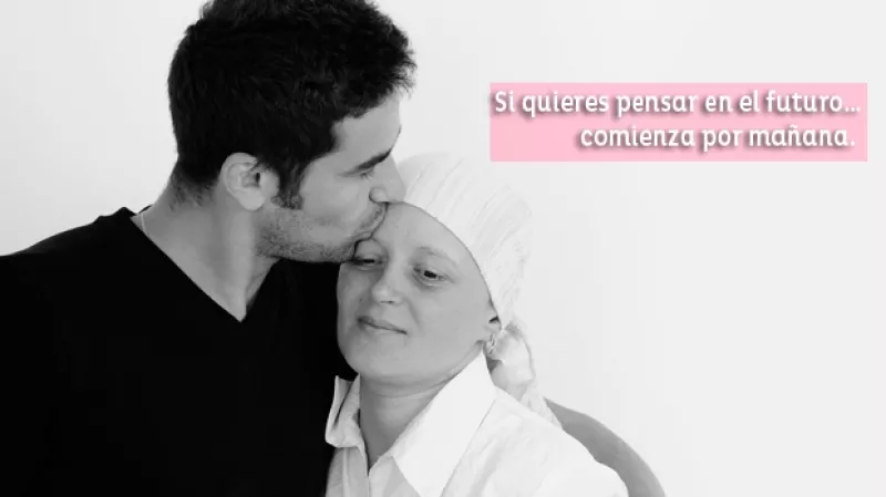 A propósito de Octubre Rosa, Lucía tenía una misión: decirnos a través de su particular punto de vista qué hacer cuando una amiga tiene cáncer, cómo apoyar, cómo entender y esto fue lo que nos contó.