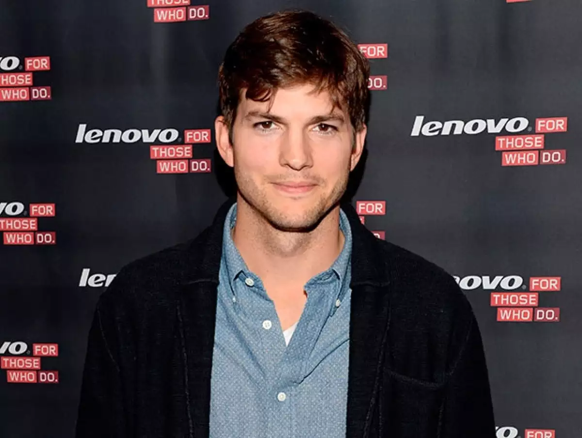 Ryan Gosling, Ashton Kutcher y Ryan Reynolds son tres de las estrellas de cine que se convirtieron en papás o lo serán muy pronto.