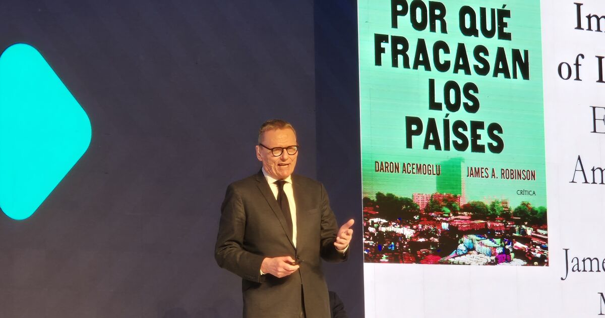 Nobel Ekonomi Ödülü'ne göre insanlar demokrasiye olan inancını kaybediyor