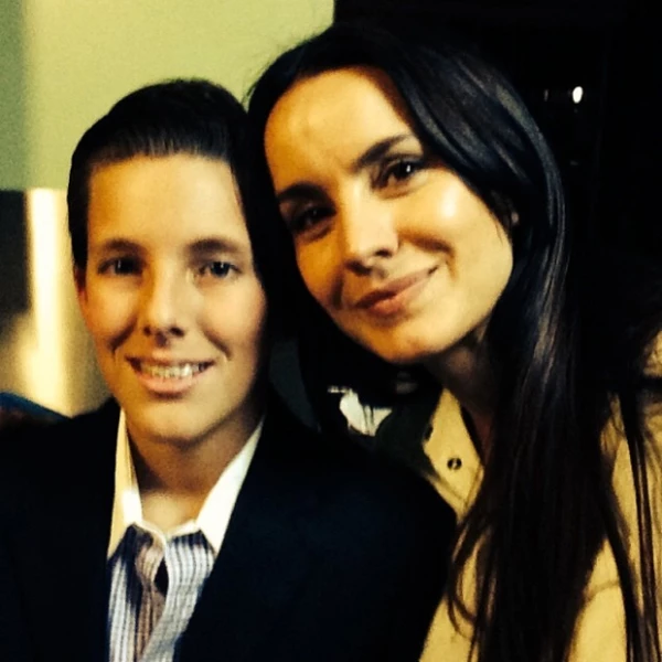 Alejandra es la gran cómplice de su hijo Luis Manuel.