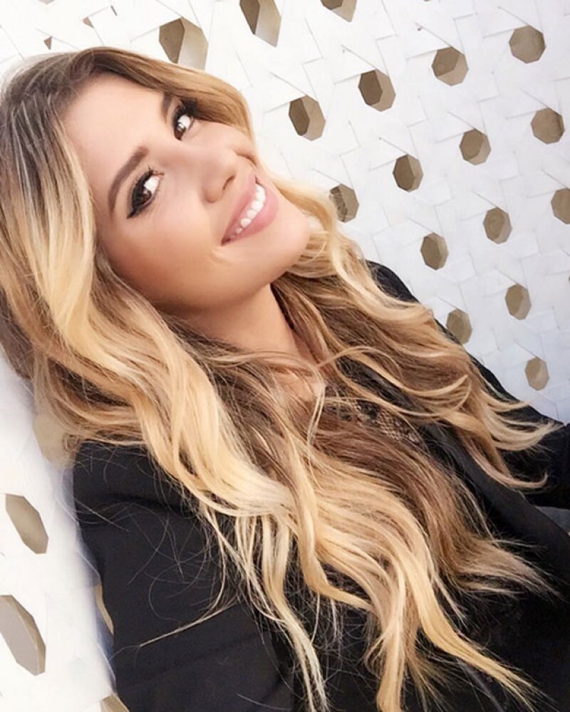 Cercanos a la hija de Luis Miguel aseguran que es una gran hermana para los hijos de su papá con Aracely Arámbula.