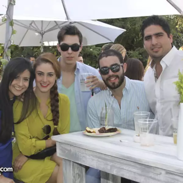 Fer Reyes, Daniela Moguel, Javier Domínguez, Luis Suárez y Paul Ricardo