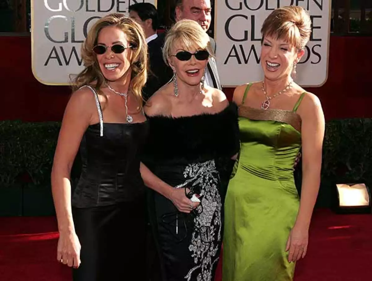 La hija de Joan Rivers se quejó del argumento que dio Kathy Griffin al renunciar al programa Fashion Police, tras quedar al frente de él luego de la muerte de la comediante.