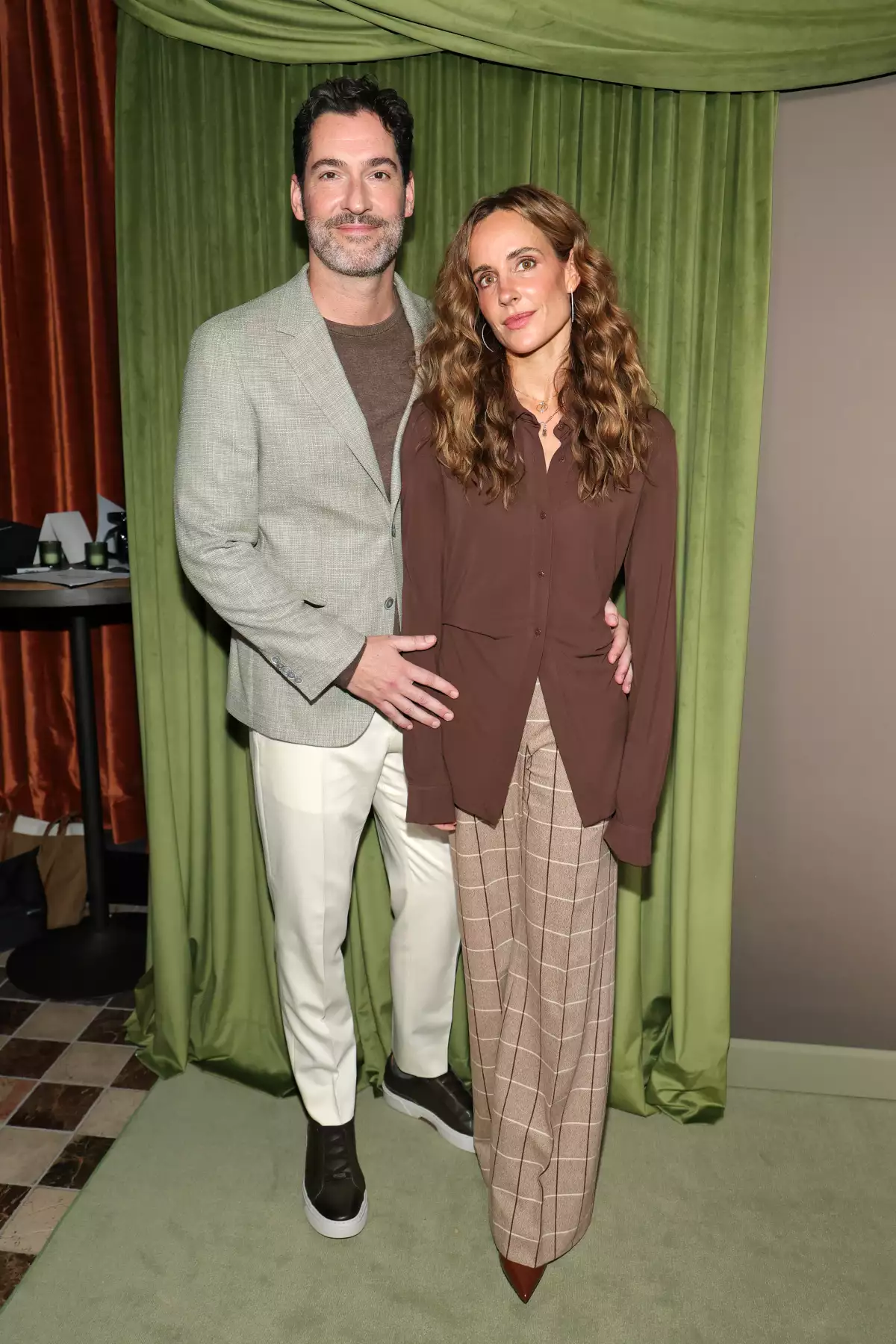 elenco-tell-me-lies-saliendo-vida-real-2