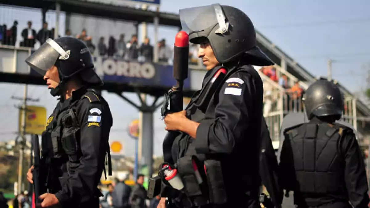 Un agente de la Policía Nacional Civil de Guatemala presuntamente ligado con el narco mexicano sigue prófugo