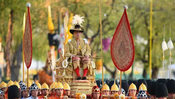 FILES-THAILAND-POLITICS-ROYALS