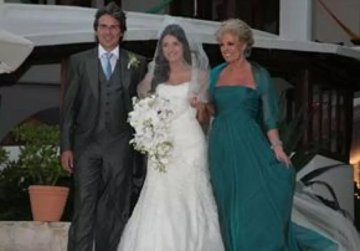 La hija del creador de RBD y Verano de amor, Pedro Damián, se casó con el empresario australiano Ben Melkman el pasado fin de semana en la Riviera Maya; asistieron invitados de 25 nacionalidades.