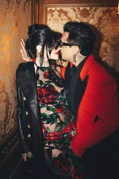 Christian Nodal y Cazzu en Paris Fashion Week