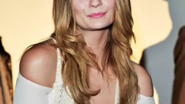 La actriz ha sido considerada como una mujer con bien gusto al vestir y en una entrevista afirmó que la Duquesa de Cambridge es un modelo a seguir.