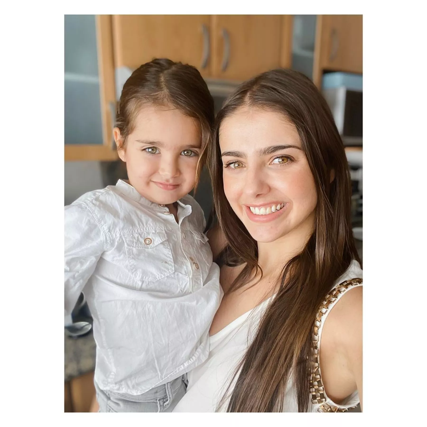 Michelle Renaud y su hijo Marcelo