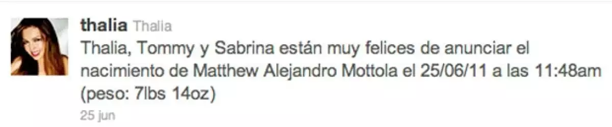 Para anunciar el naciemiento de su segundo hijo, Thalía utiulizó su cuenta de Twitter.