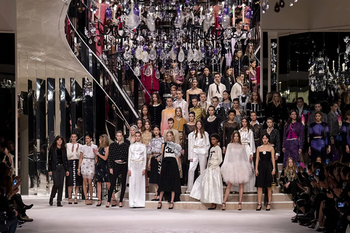 Chanel Metiers D'Art 2019-2020 : Runway At Le Grand Palais In Paris