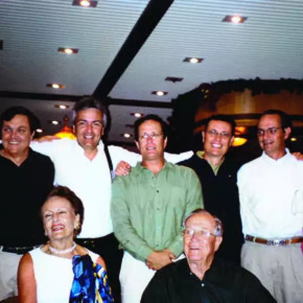 Diego Petersen, Javier Petersen, Alfonso Petersen, Juan Jaime Petersen, Luis Petersen, Carlos Petersen, Marta Petersen, Marta Farah de Petersen, Carlos Petersen Biester