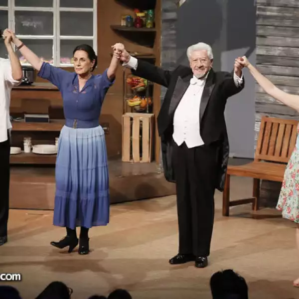 Erick Elías,Helena Rojo,Ignacio López Tarso,Sofía Castro