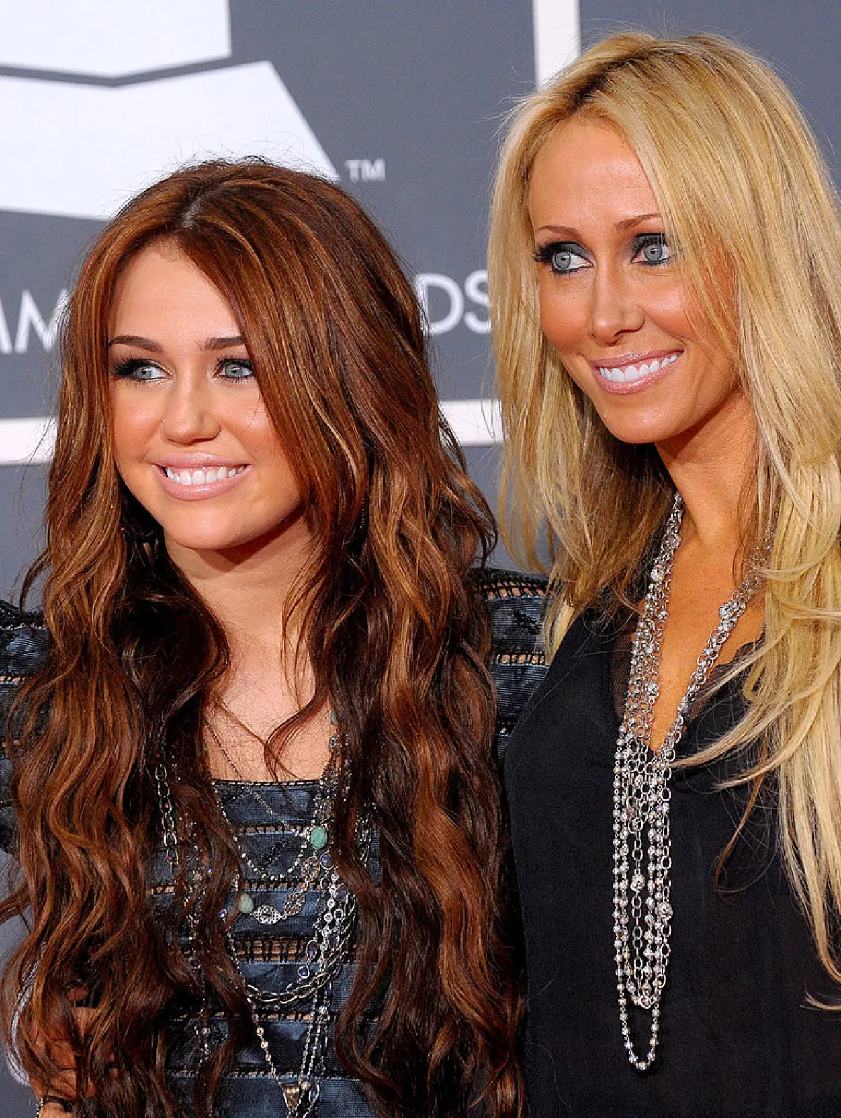 Miley Cyrus y su mamá. 