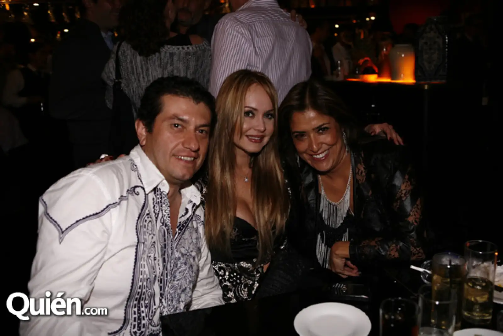 Alvaro Lua,Gabriela Spanic,Gabriela Romero