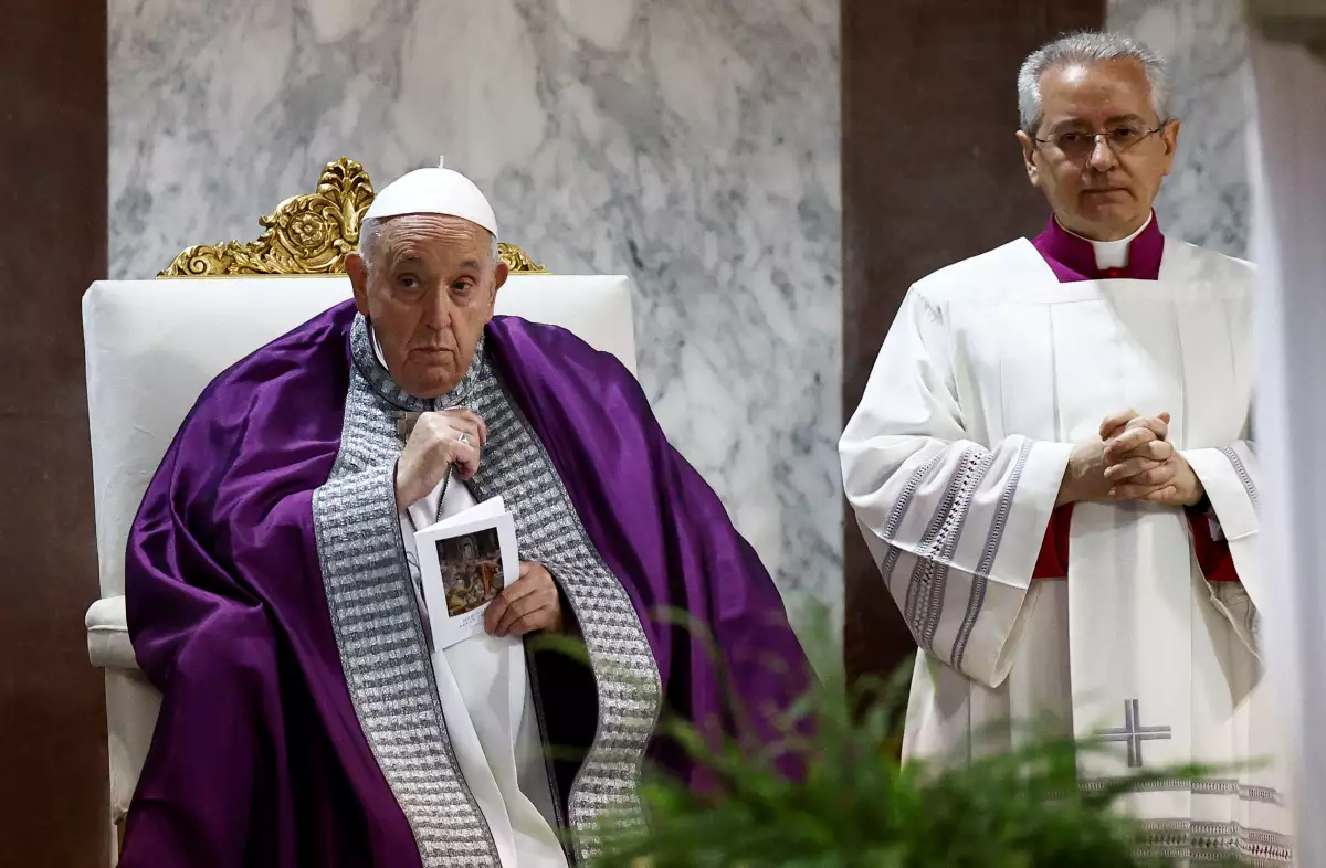 El papa Francisco da la misa de Miércoles de Ceniza en la Basilica de Santa Sabina en Roma Italia. 