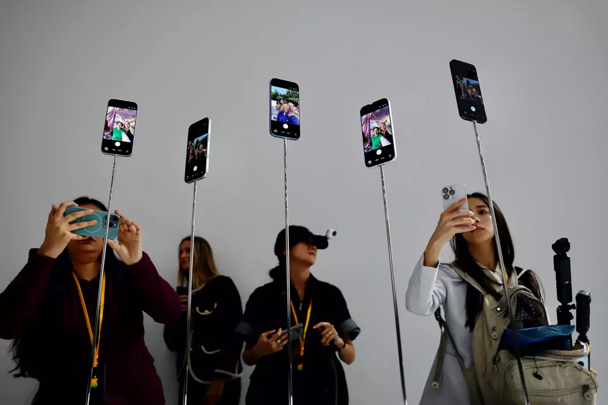 Escasez de RAM encarece al iPhone