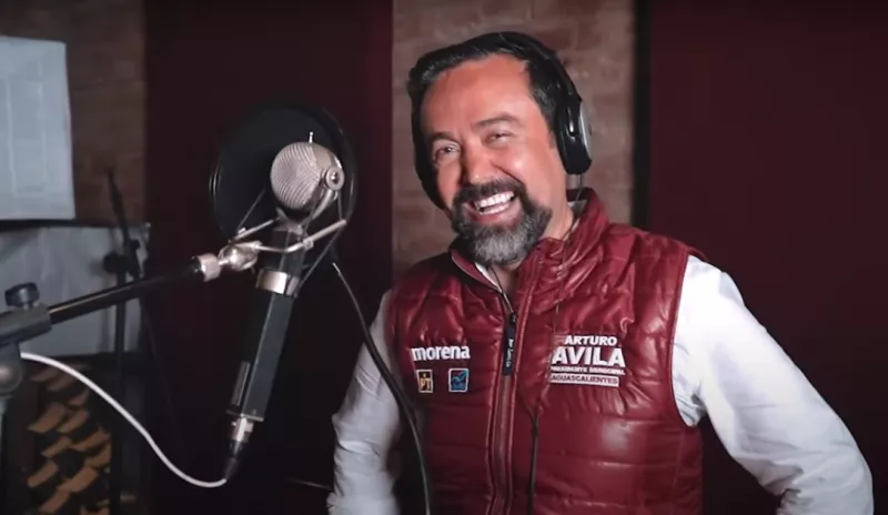 Candidato por Morena lanza 'cover' de Voto Latino