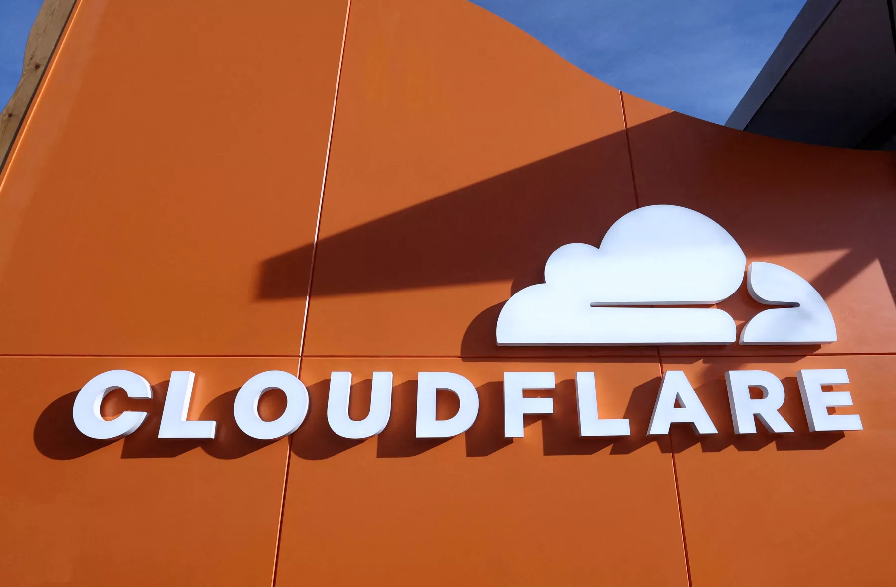 Cloudflare permitirá cobrar a la IA por acceder a sitios web
