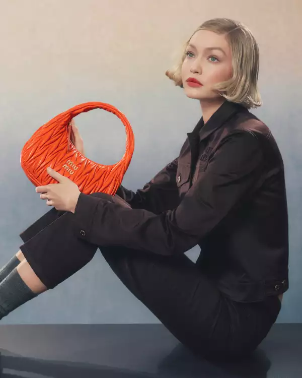 Wander Bag_Miu Miu ADV 2024 Bag Campaign (1).jpg