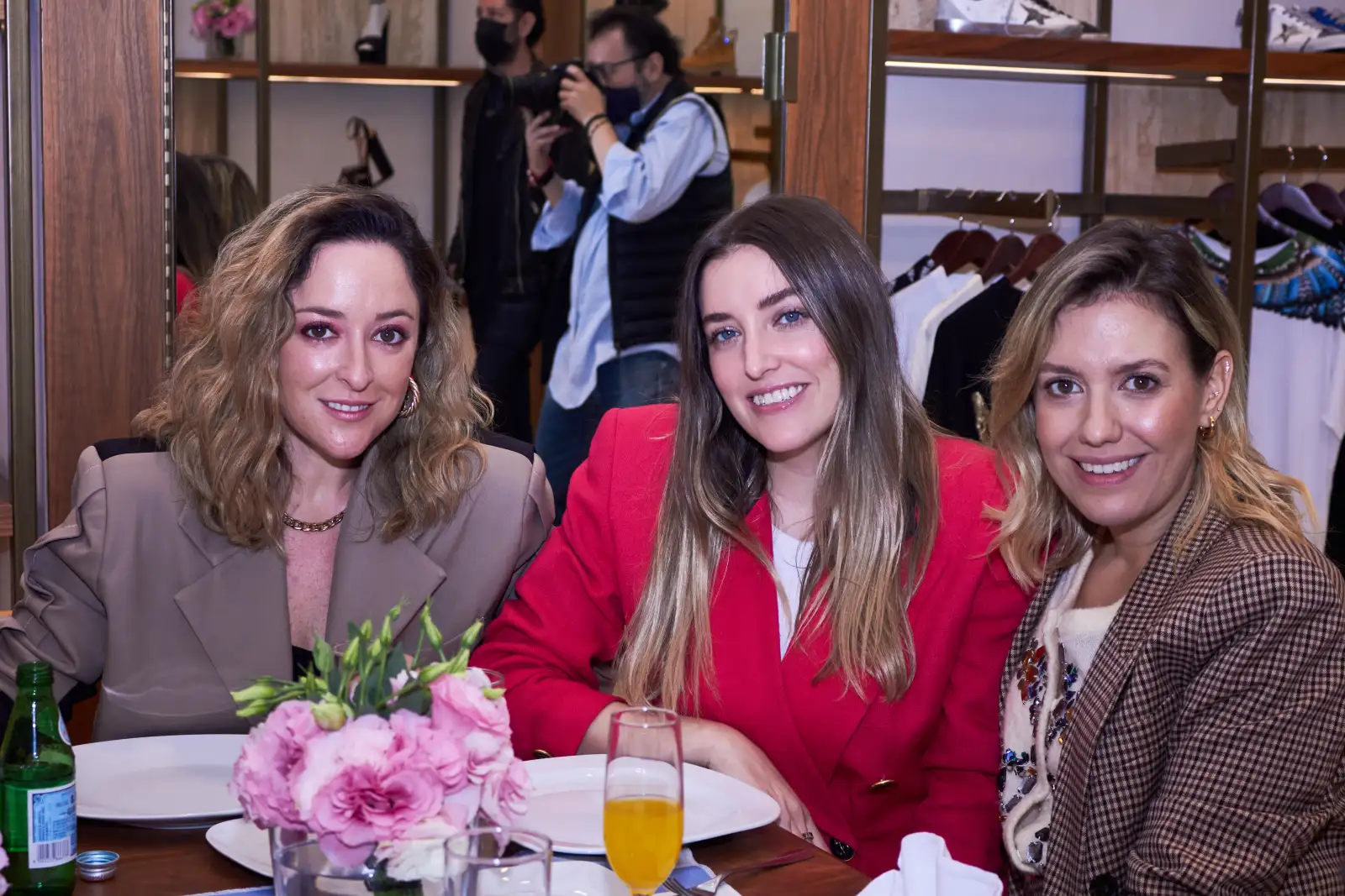 Sofía Álvarez, Sofía Lascurain y Ari Camacho