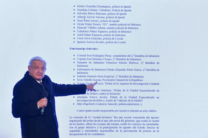 AMLO-Ayozinapa