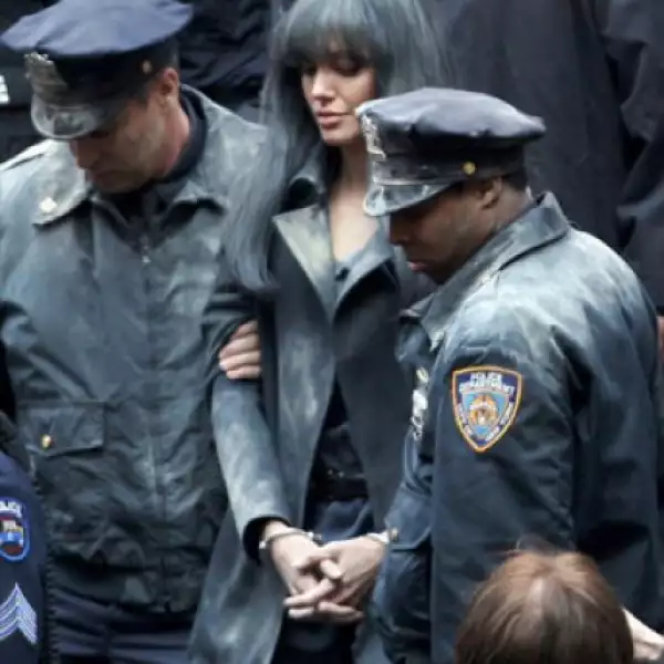 Angelina Jolie en el set de la pelicula Salt en Nueva Cork.