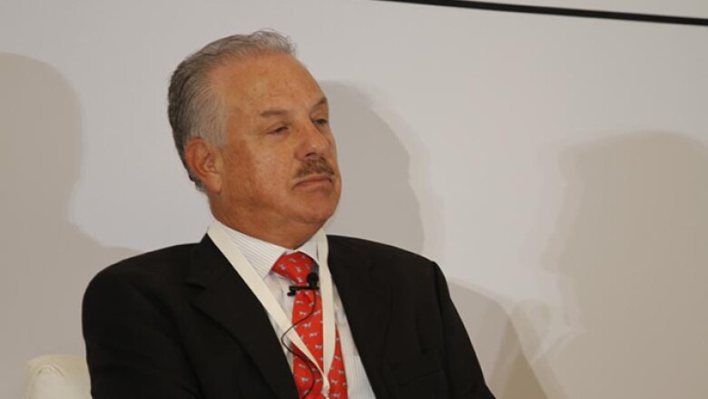"No es el pez grande el que se come al chico; es el pez rápido el que se come al lento", dijo el director general de Soisa.