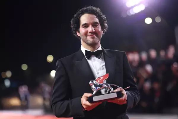 Benny-Safdie-Mario-Bros