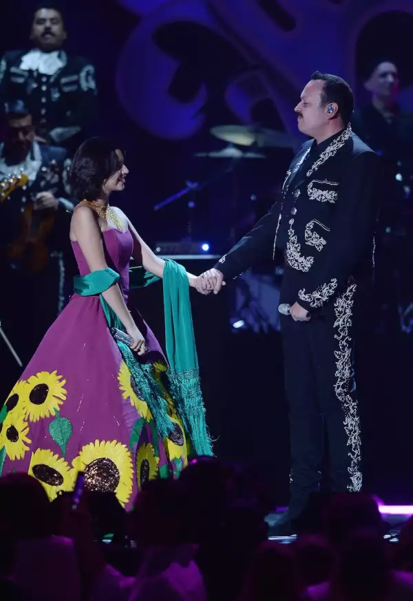Pepe Aguilar y Ángela Aguilar