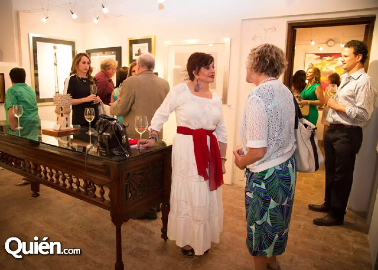 Martha Chapa,Civia Chait