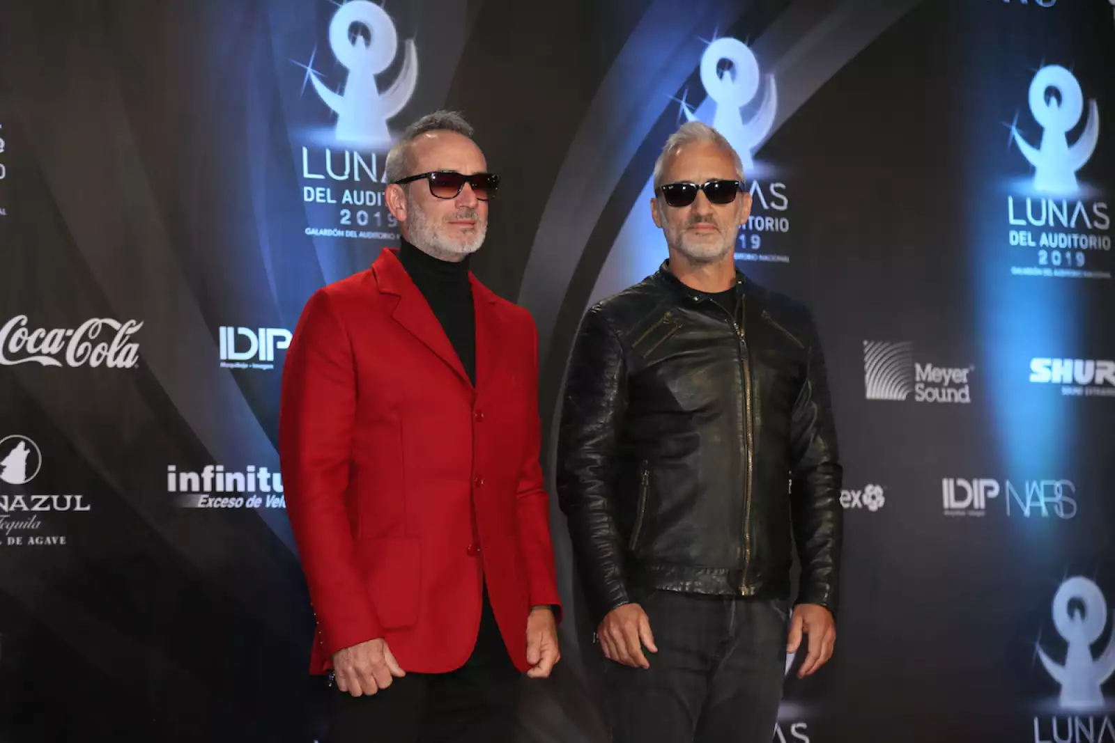 LUNAS DELAUDITORIO, ALFOMBRA ROJA