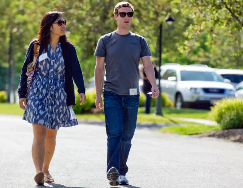 Junto a su esposa Priscilla Chan, el director de Facebook decidió viajar a Roma para pasar unos días disfrutando una de las ciudades más antiguas del mundo.