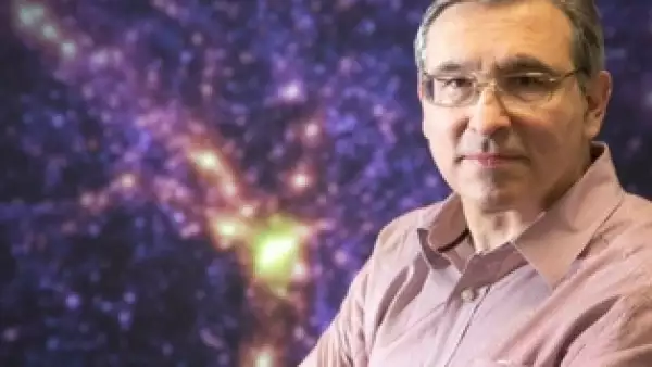 astrof�sico Carlos Frenk