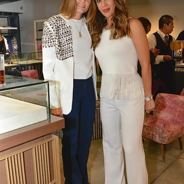 Gabriela Vélez y Myren Higuera.